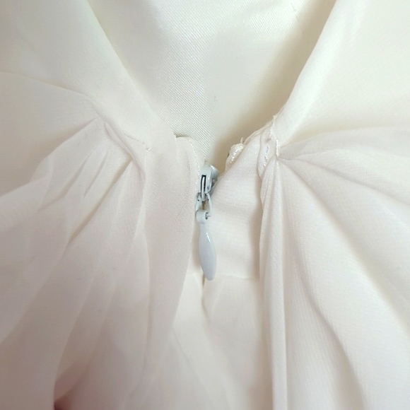 Renz Bridal Chiffon Wedding Dress - Picture 5 of 6